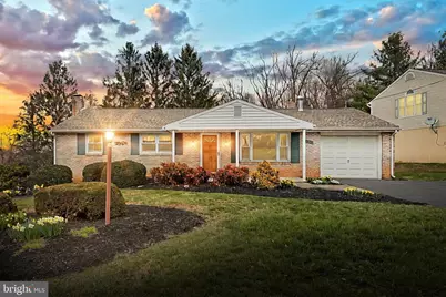 223 W Forrest Avenue, Shrewsbury, PA 17361 - Photo 1