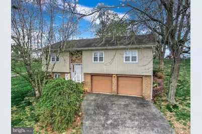 180 E Locust Lane, York, PA 17406 - Photo 1
