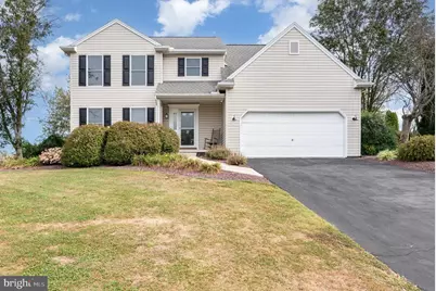 27 N Seasons Drive, Dillsburg, PA 17019 - Photo 1