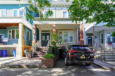 136 Shippen St - Photo 1