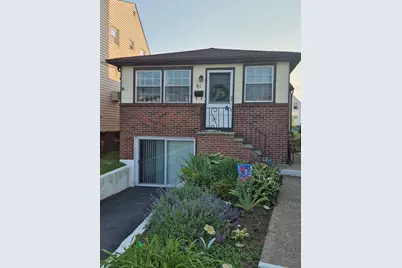 31 Suburbia Ct, Jersey City, NJ 07305 - Photo 1