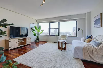 135 Montgomery St #11D, Jersey City, NJ 07302 - Photo 1