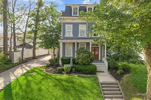 829 Avenue C, Bayonne, NJ 07002 - Photo 1