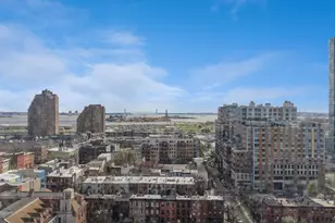 135 Montgomery St, Jersey City, NJ 07302 - Photo 1