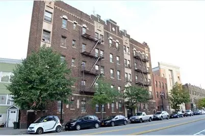 821 Bergen Ave #D7, Jersey City, NJ 07306 - Photo 1