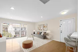 300 Crown Ct, Edgewater, NJ 07020 - Photo 1