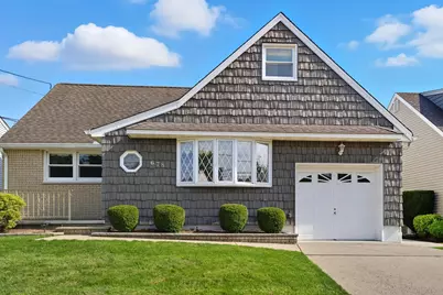 678 9th St, Secaucus, NJ 07094 - Photo 1