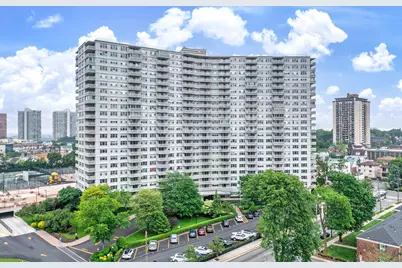 2000 Linwood Ave #2U, Fort Lee, NJ 07024 - Photo 1