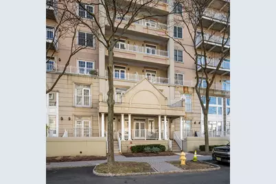 206 Shearwater Ct West #61, Jersey City, NJ 07305 - Photo 1