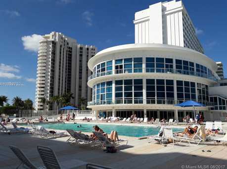 5445 Collins Ave Cu33 Miami Beach Fl 33140 Mls A10232732 5445 Collins Ave Cu33 Photo 1
