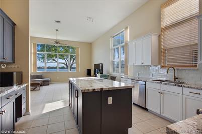 1471 SW 171st Ter, Pembroke Pines, FL 33027 - Photo 1