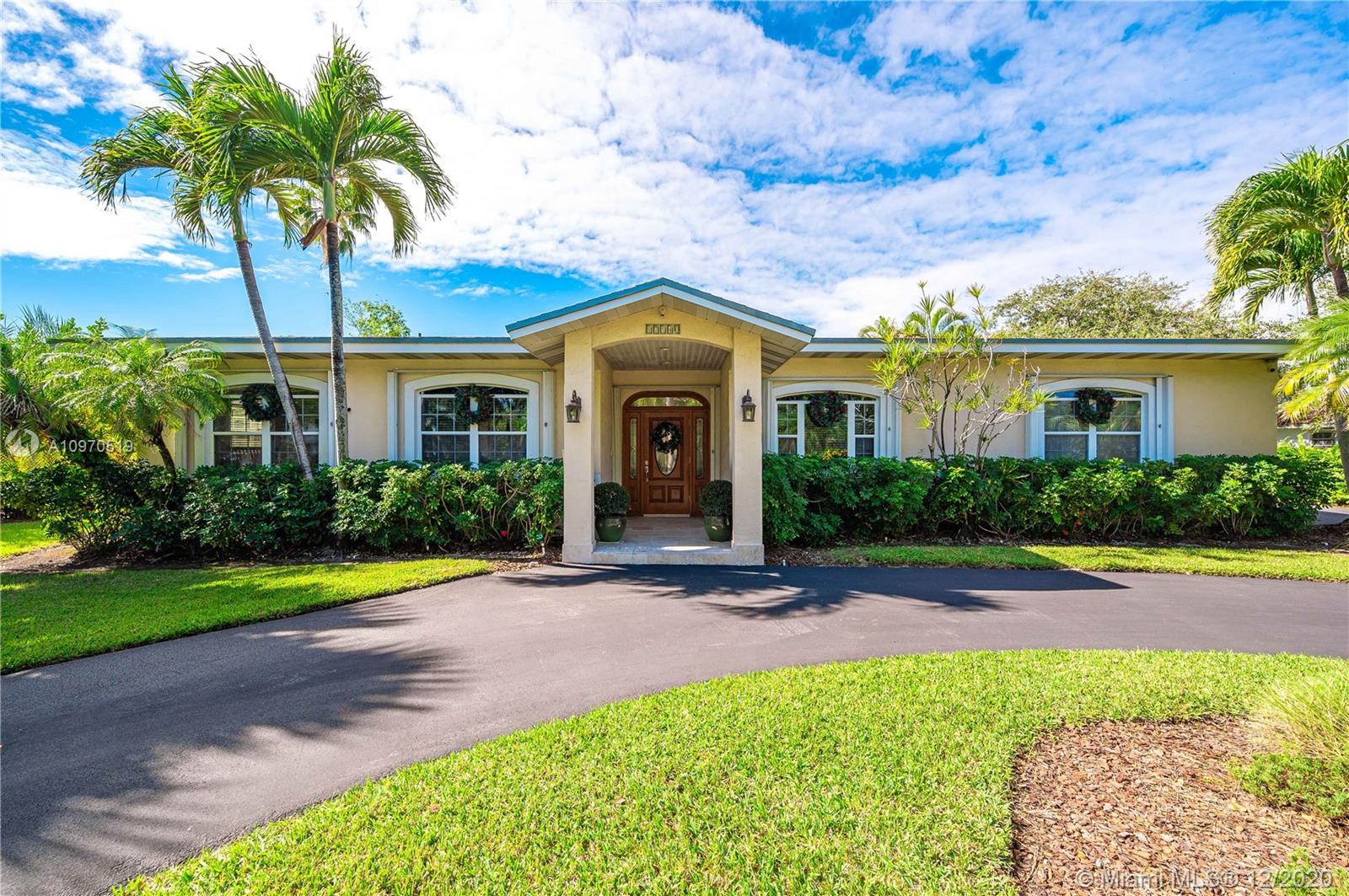 17140 SW 87th Ave, Palmetto Bay, FL 33157 MLS A10970519 Coldwell Banker