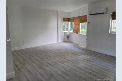 6941 Bay Dr #2A - Photo 1