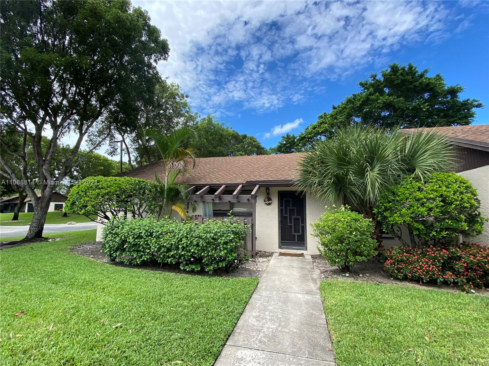 61 Via De Casas Norte, Boynton Beach, FL 33426 MLS A11088814 Coldwell Banker