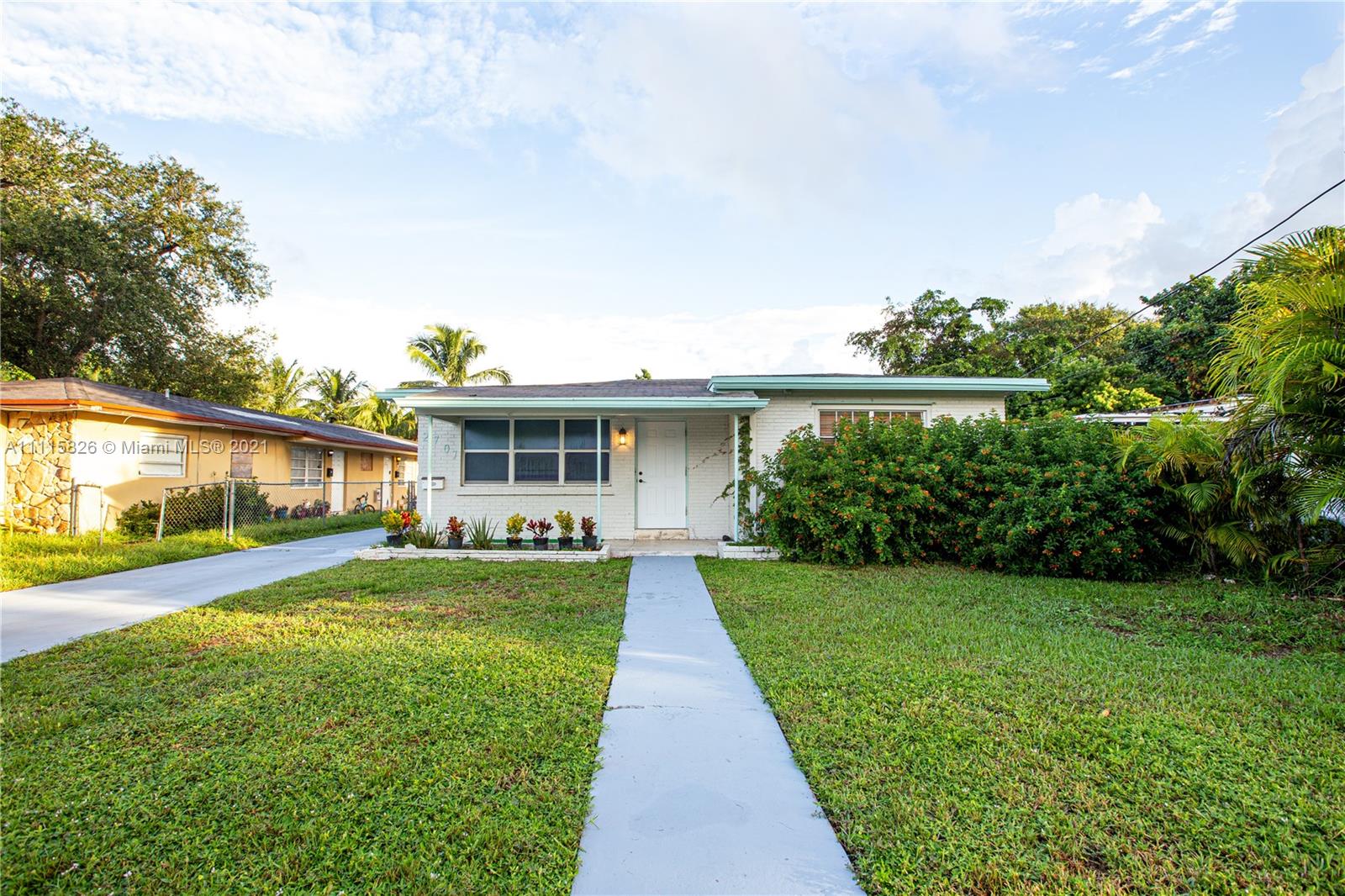 2707 Grant St, Hollywood, FL 33020 - MLS A11115826 - Coldwell Banker