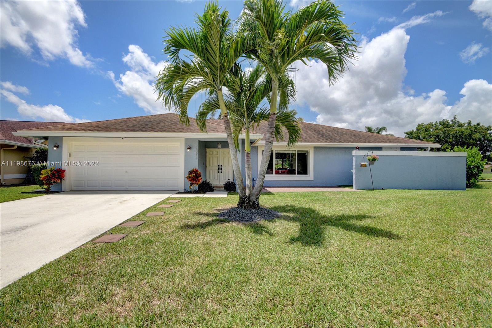 13969 Barberry Ct, Wellington, FL 33414 - MLS A11198676 - Coldwell Banker