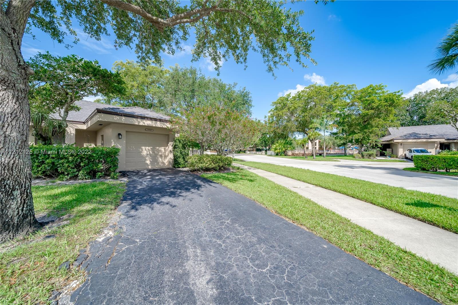 9432 S Chelsea Dr S, Plantation, FL 33324 MLS A11212125 Coldwell Banker