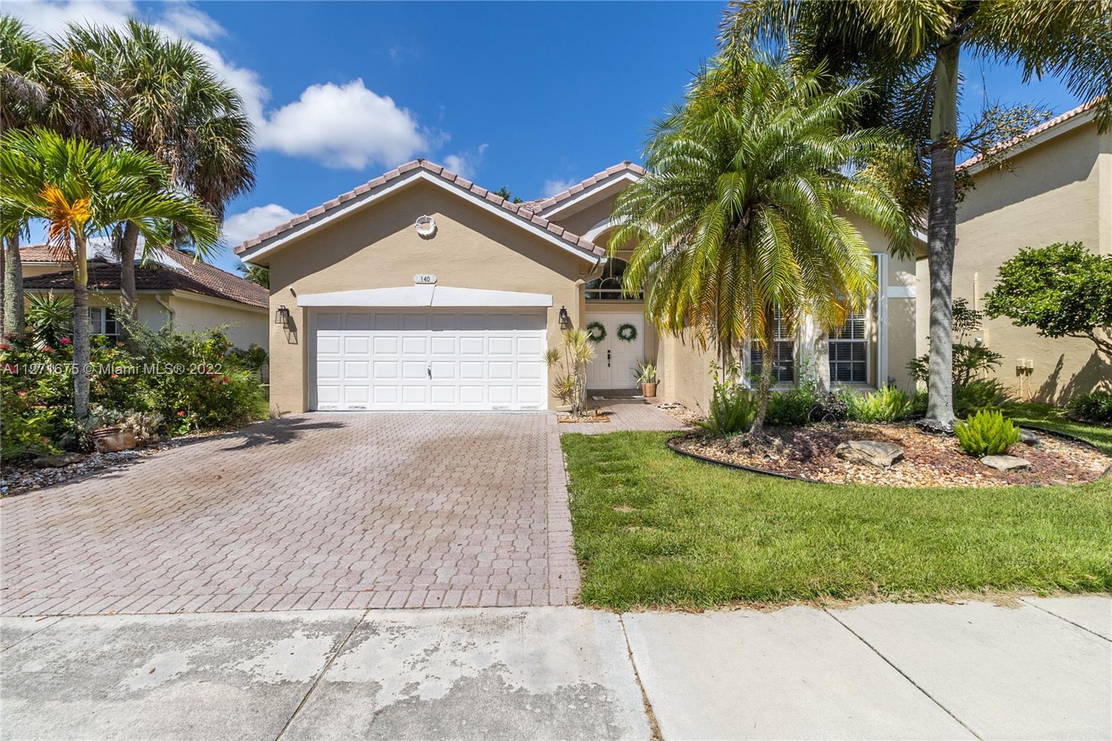 140 SW 167th Ave, Pembroke Pines, FL 33027 MLS A11271675 Coldwell