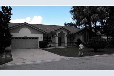 8199 NW 40th Ct - Photo 1