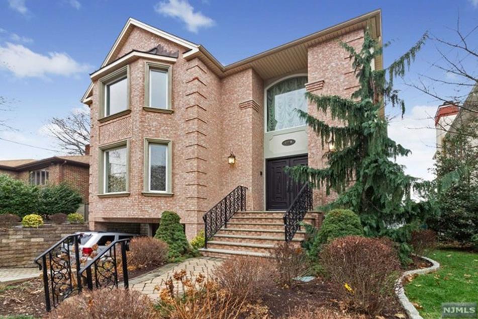 1310 Abbott Blvd, Fort Lee, NJ 07024 MLS 1837953 Coldwell Banker