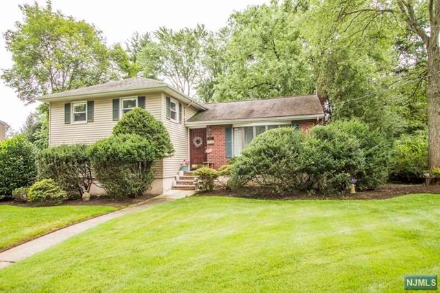 311 Merritt Dr, Oradell, NJ 07649 - MLS 1936948 - Coldwell Banker