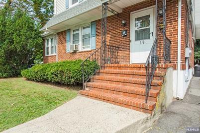 19 East Hunter Avenue - Photo 1