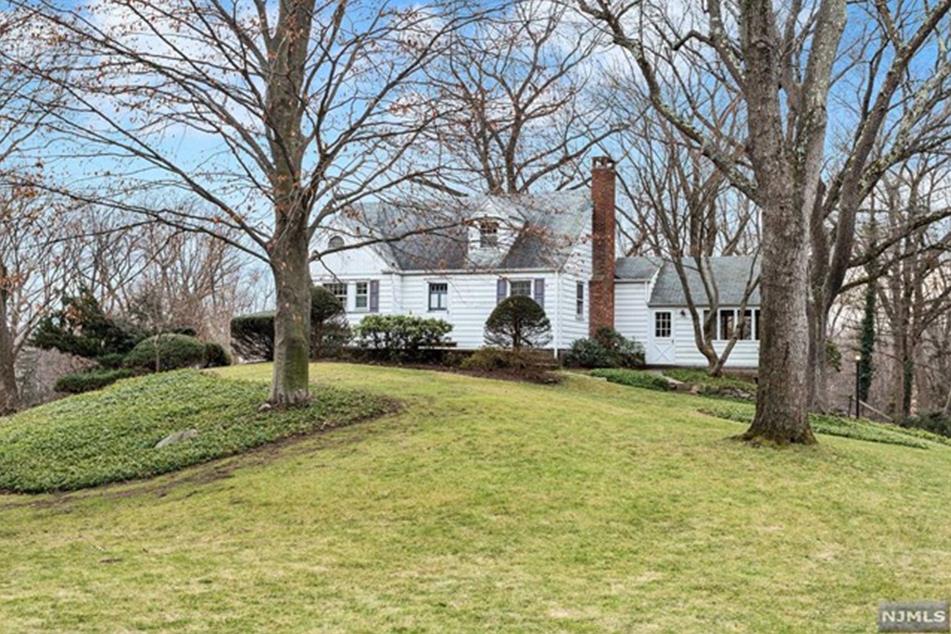 594 Closter Dock Rd, Closter, NJ 07624 MLS 21001323 Coldwell Banker