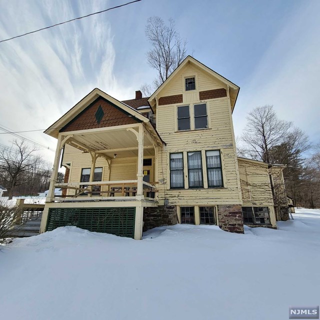 1121 Weldon Rd, Jefferson Township, NJ 07438 MLS 21005624 Coldwell