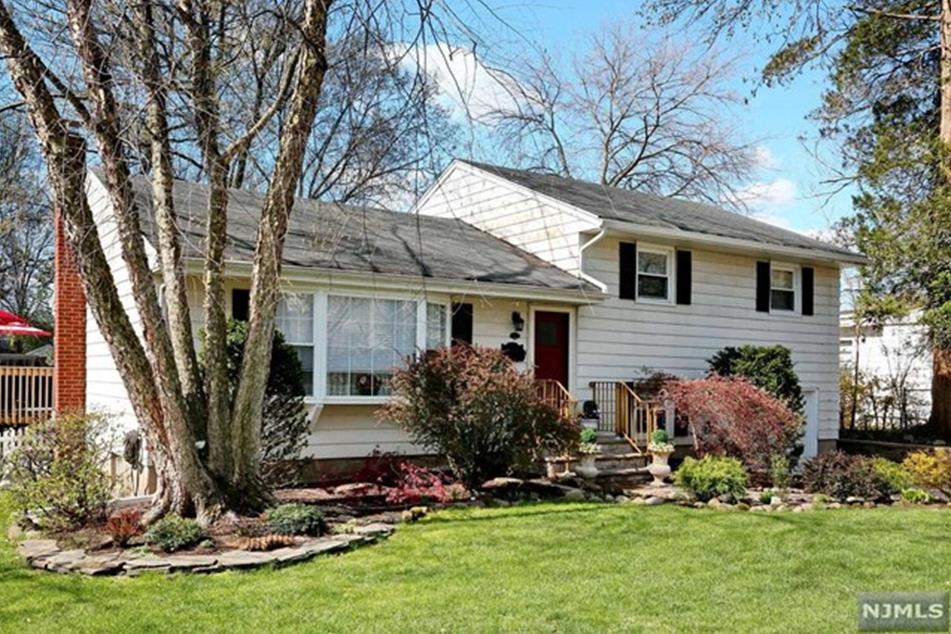 239 Howland Ave, River Edge, NJ 07661 MLS 21015166 Coldwell Banker