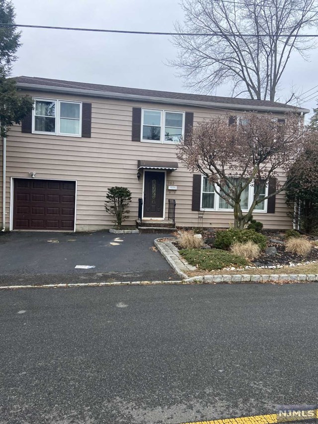 183 5th St, Cresskill, NJ 07626 MLS 22000942 Coldwell Banker