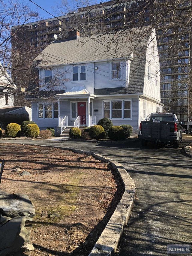 164 Summit Ave, Hackensack, NJ 07601 MLS 22002550 Coldwell Banker