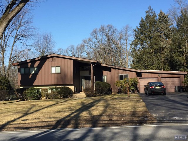 970 Soldier Hill Rd, Emerson, NJ 07630 - MLS 22002908 - Coldwell Banker