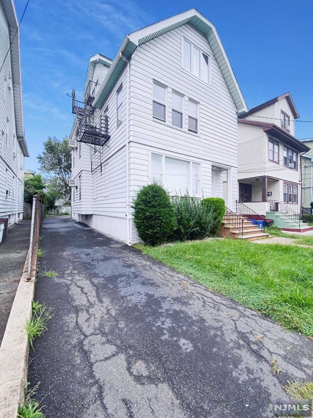 253 Ampere Pkwy, Bloomfield, NJ 07003 MLS 22008008 Coldwell Banker