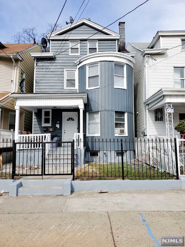 628 Madison Ave, Paterson, NJ 07514 MLS 22010979 Coldwell Banker