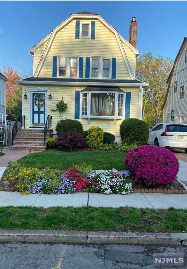 223 N Vivyen St, Bergenfield, NJ 07621 MLS 22011277 Coldwell Banker