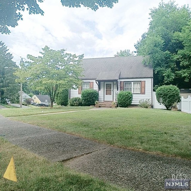 52 Walsh Dr, Dumont, NJ 07628 MLS 22026182 Coldwell Banker