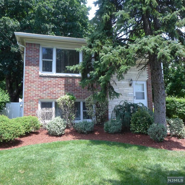598 Lake Ave, Oradell, NJ 07649 MLS 22026269 Coldwell Banker