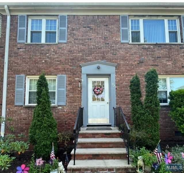 5 Wedgewood Dr 101, Verona, NJ 07044 MLS 23024998 Coldwell Banker