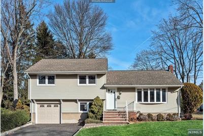 21 Demarest Ave, Closter, NJ 07624 - MLS 24008856 - Coldwell Banker