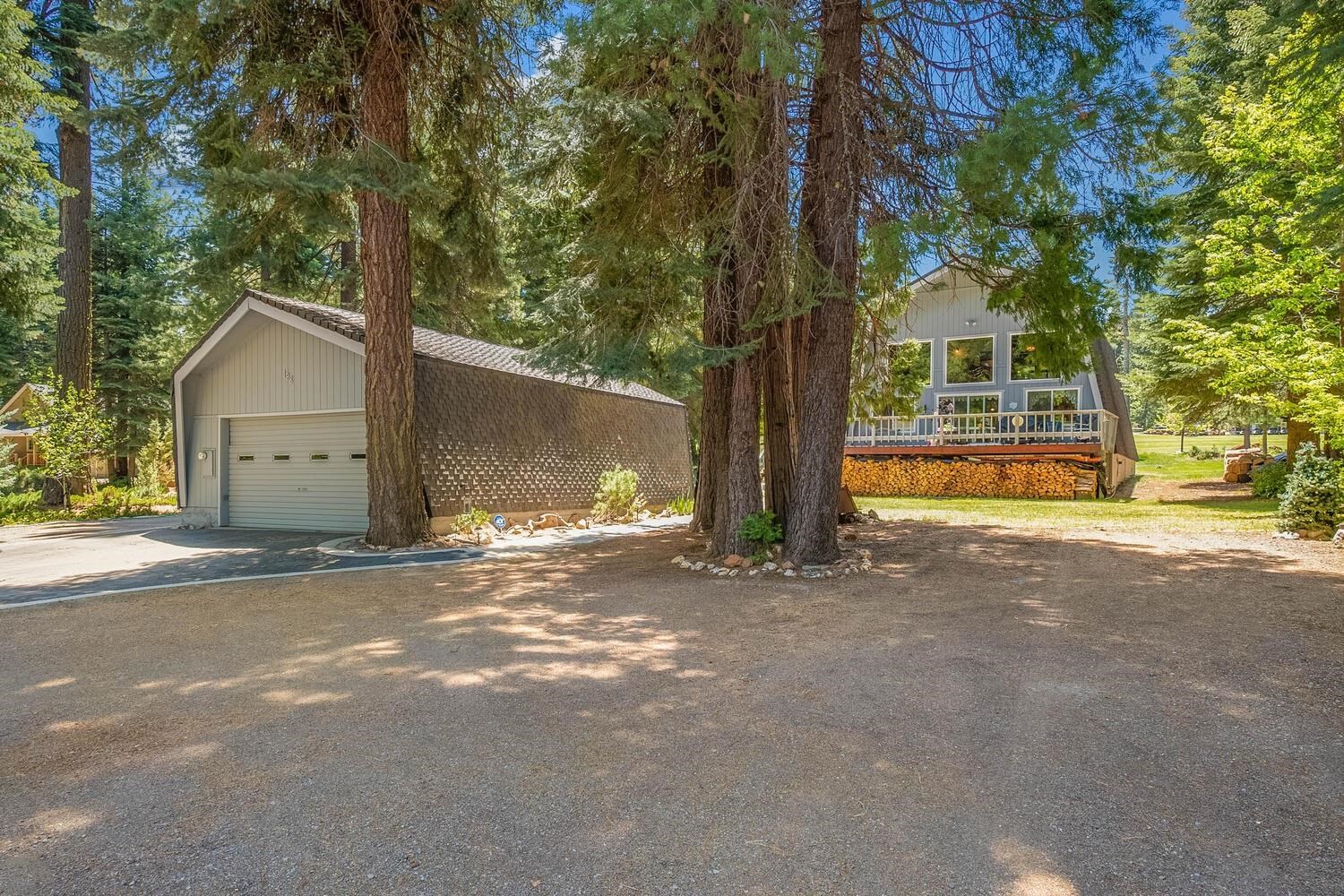 196 Lake Almanor W Dr, Lake Almanor West, CA 96020 MLS 20230320