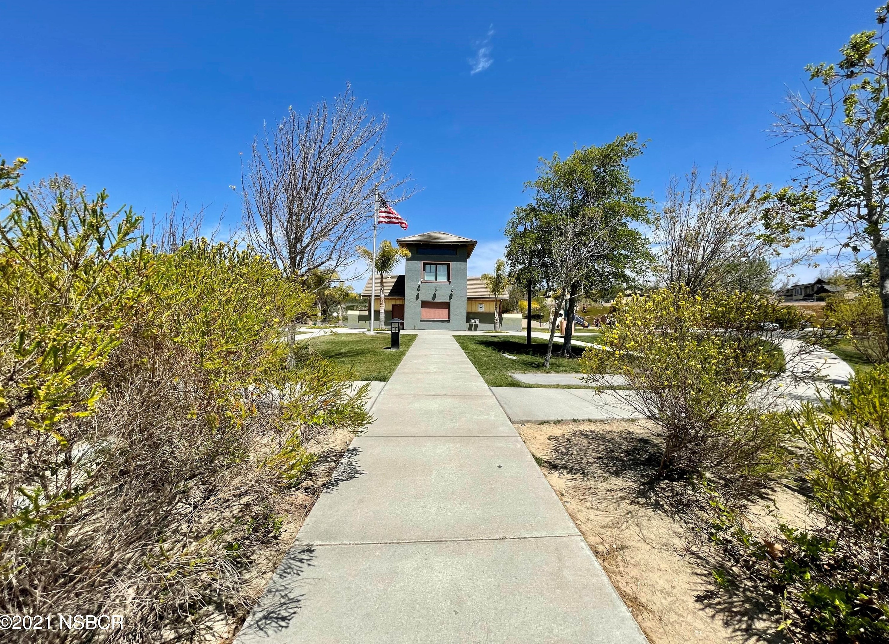 3725 Jupiter Ave, Lompoc CA  93436-1940 exterior