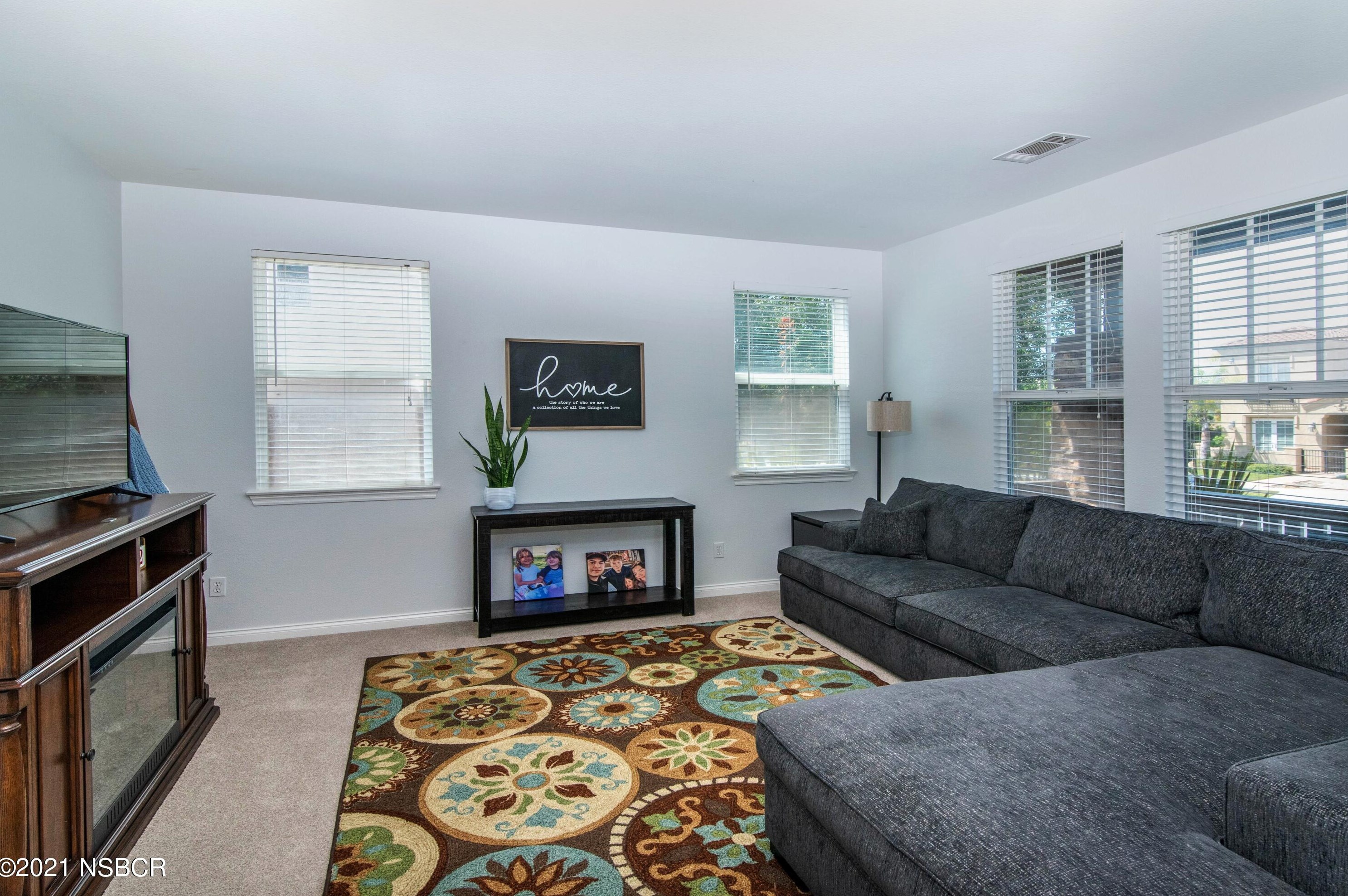 3725 Jupiter Ave, Lompoc CA  93436-1940 exterior