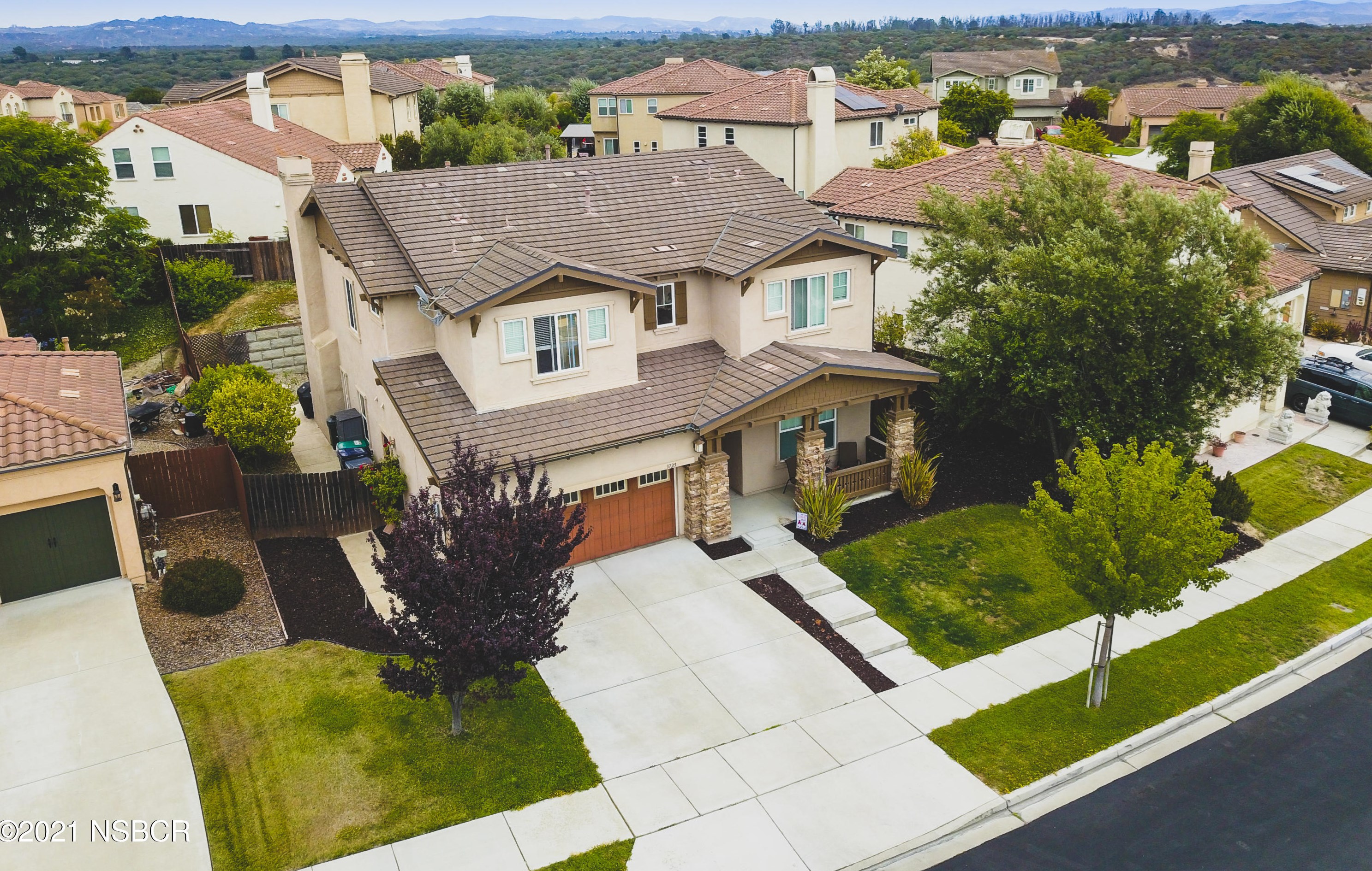 3725 Jupiter Ave, Lompoc CA  93436-1940 exterior