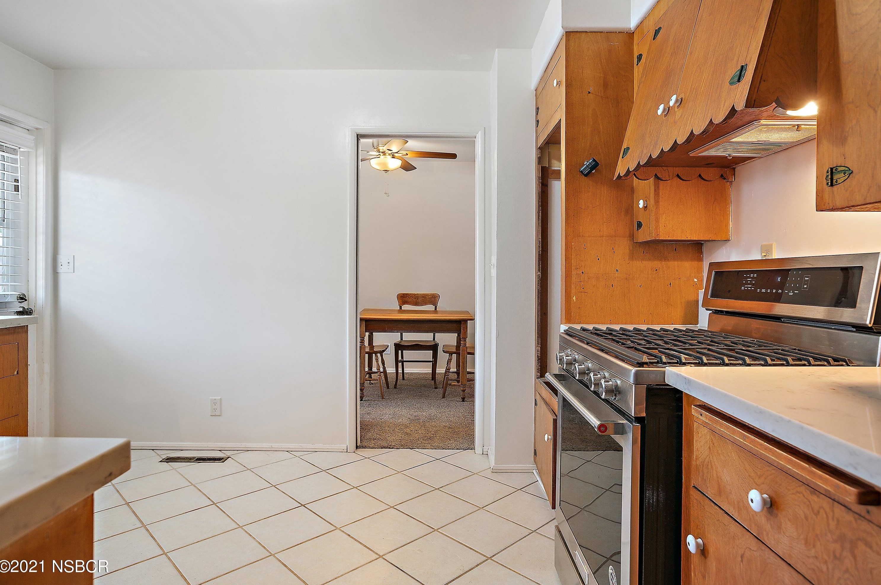 718 Hickory Ave, Lompoc CA  93436-7322 exterior