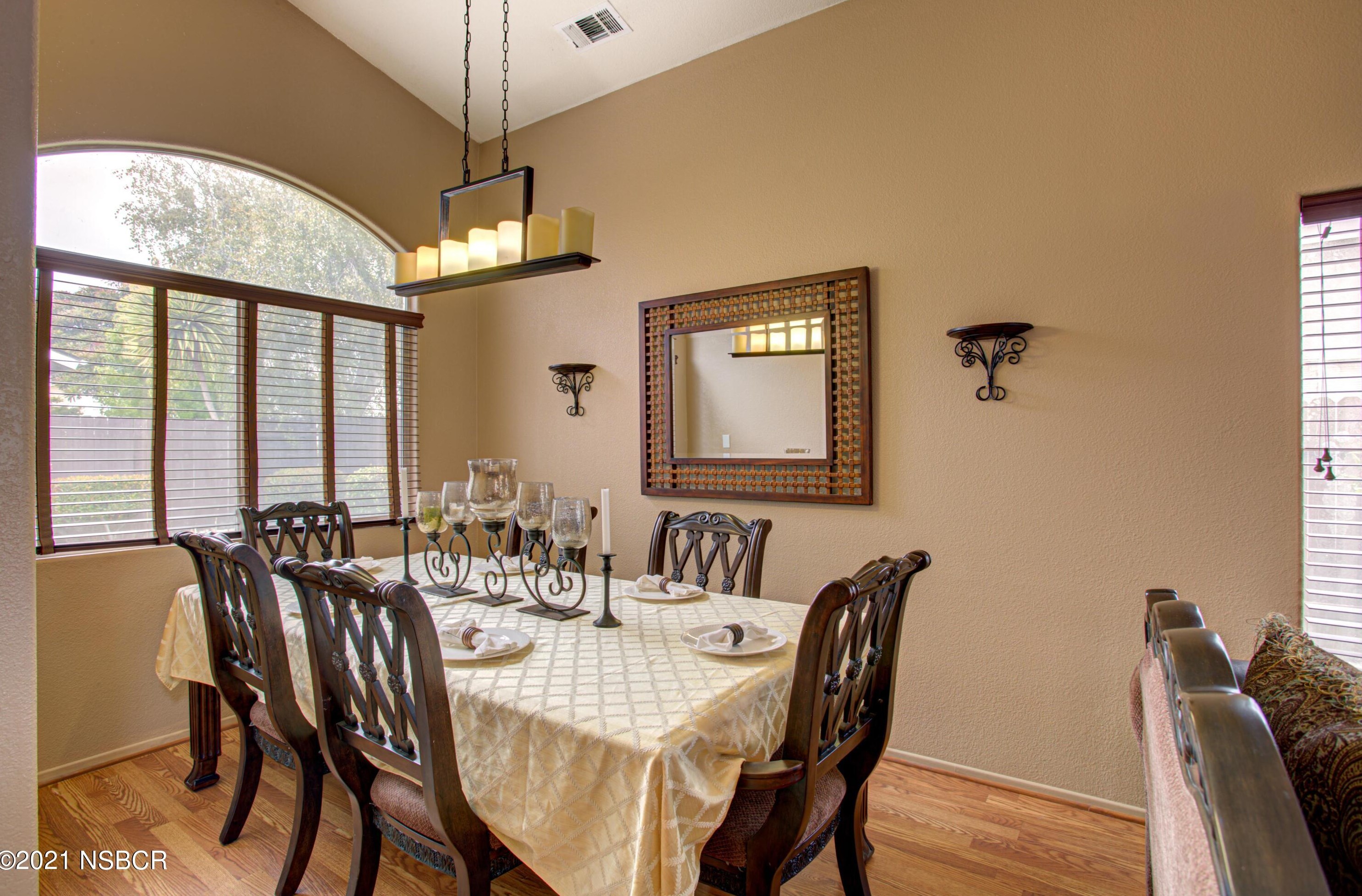 1336 Jason Dr, Lompoc CA 93436-8229 exterior