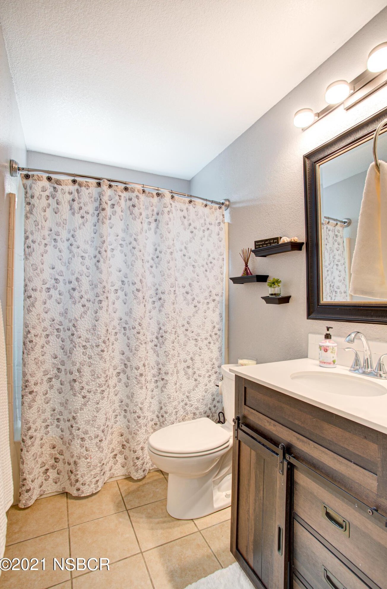 1336 Jason Dr, Lompoc CA 93436-8229 exterior