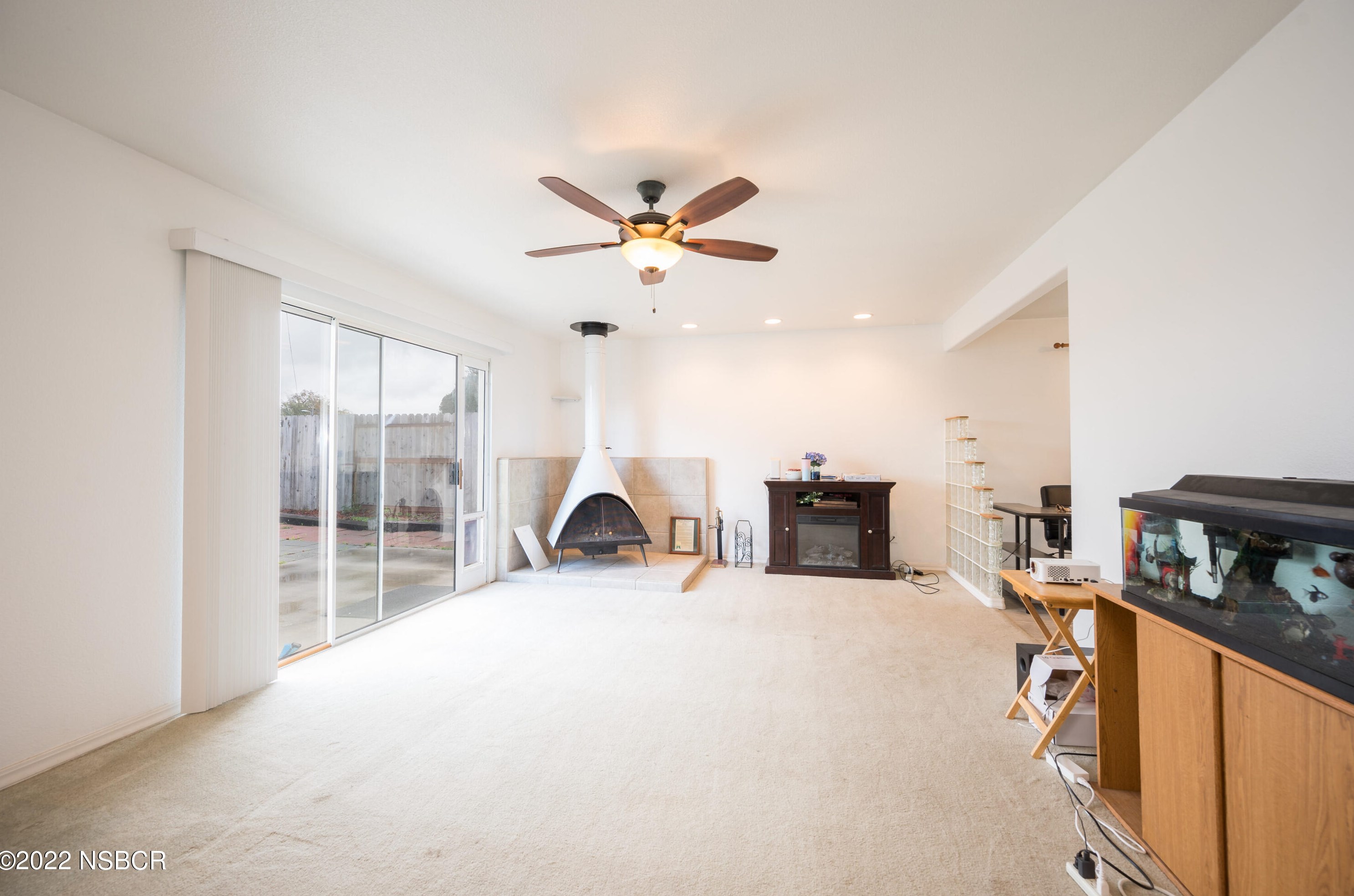 518 Mars Ave, Lompoc CA 93436-1910 exterior