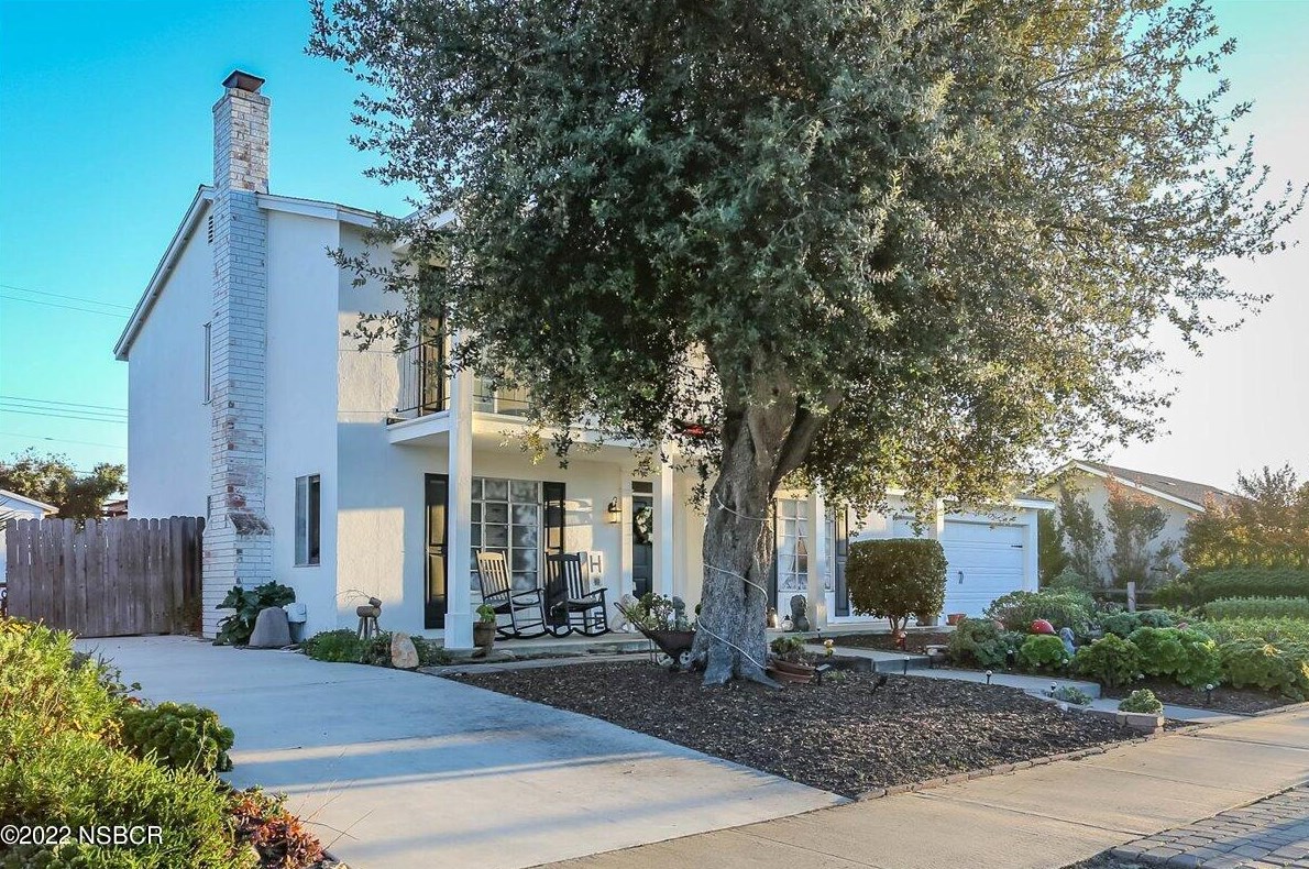 4465 Sirius Ave, Lompoc CA  93436-1018 exterior