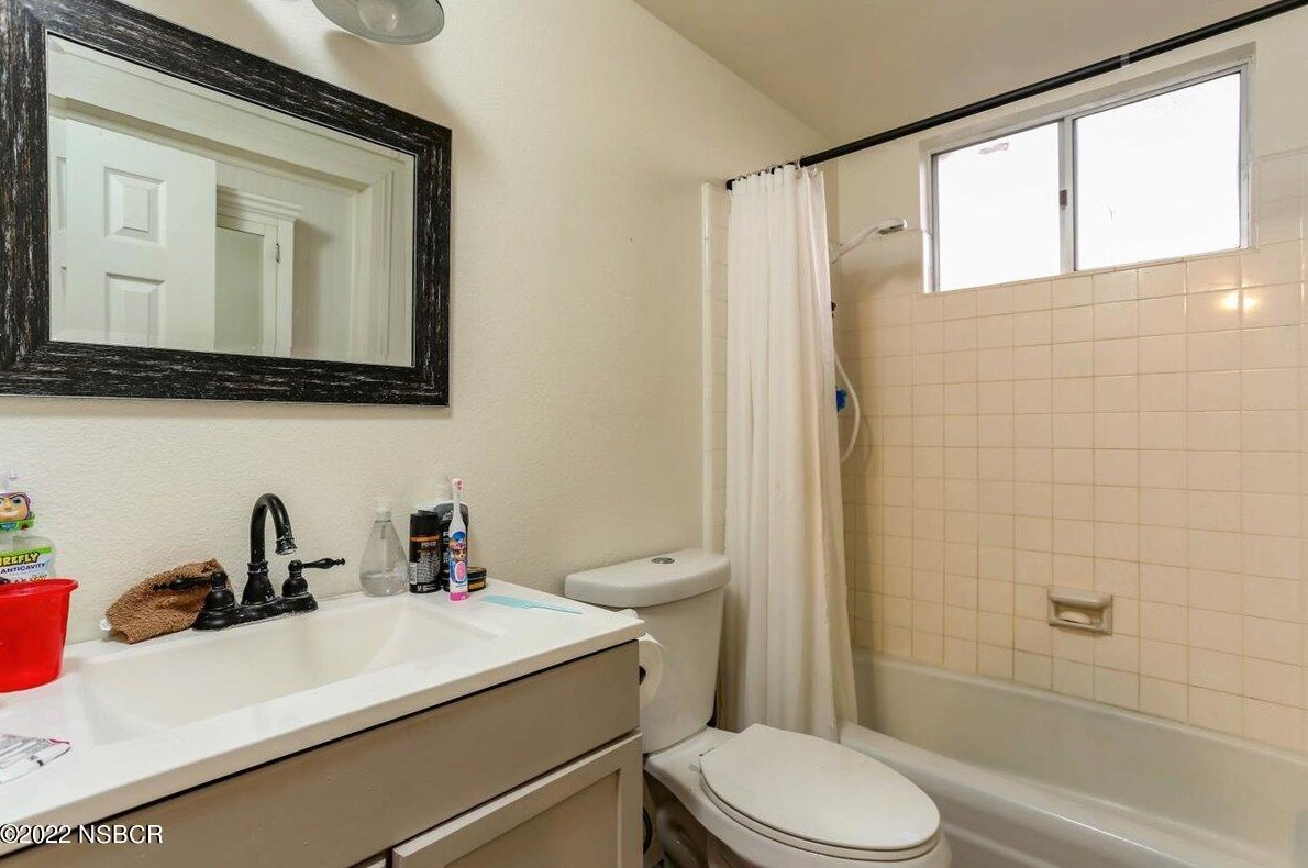 4465 Sirius Ave, Lompoc CA  93436-1018 exterior