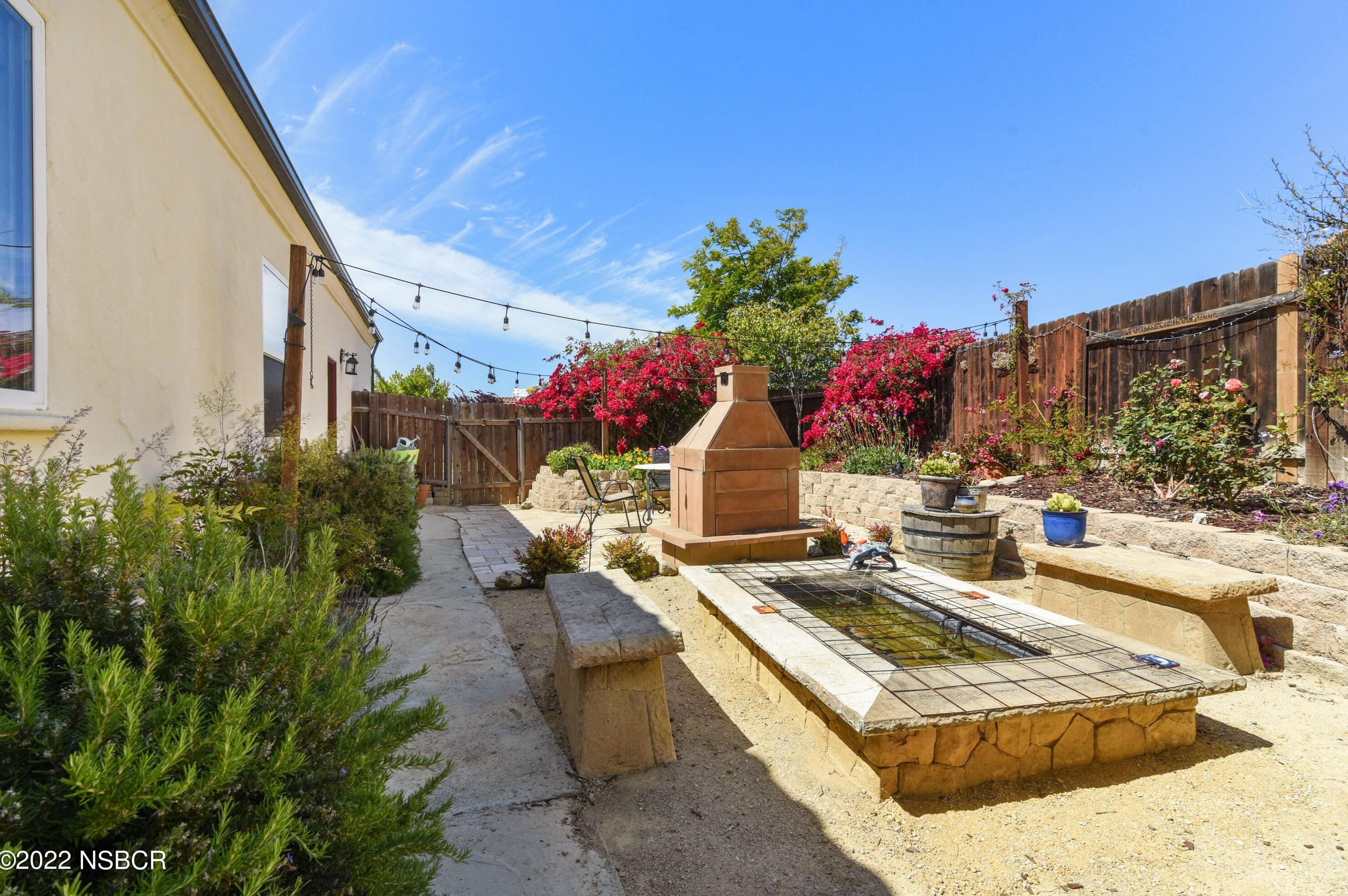 3687 Jupiter Ave, Lompoc CA 93436-1940 exterior